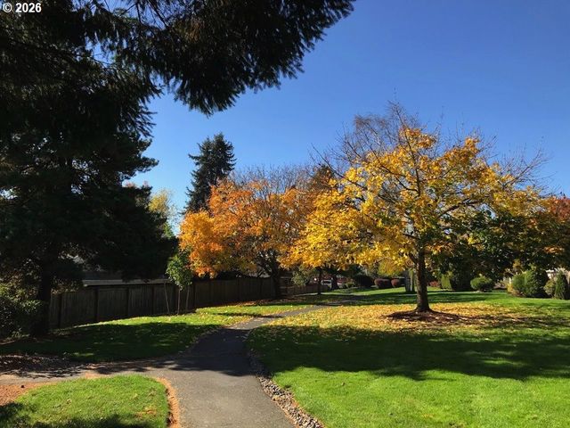 12664 Sw BEXLEY Ln, Portland, OR 97224