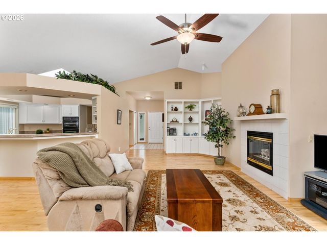 12664 Sw BEXLEY Ln, Portland, OR 97224