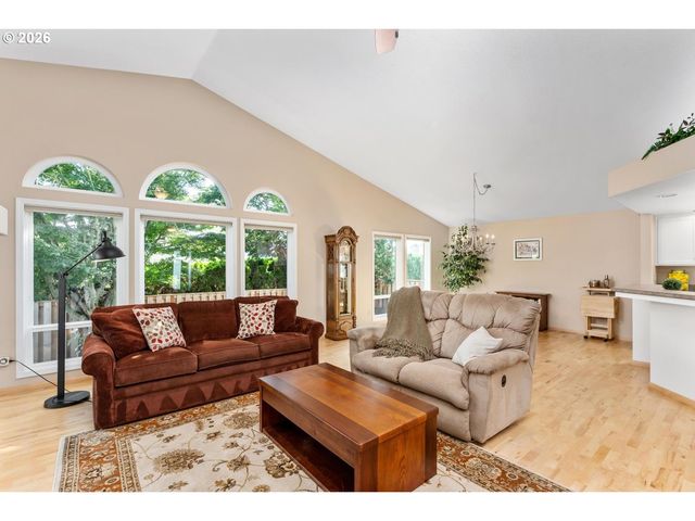 12664 Sw BEXLEY Ln, Portland, OR 97224