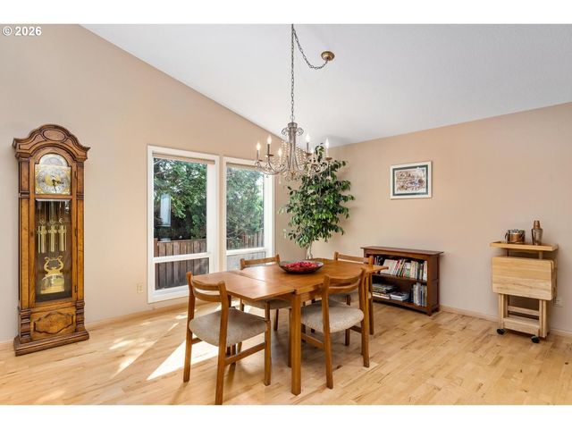 12664 Sw BEXLEY Ln, Portland, OR 97224