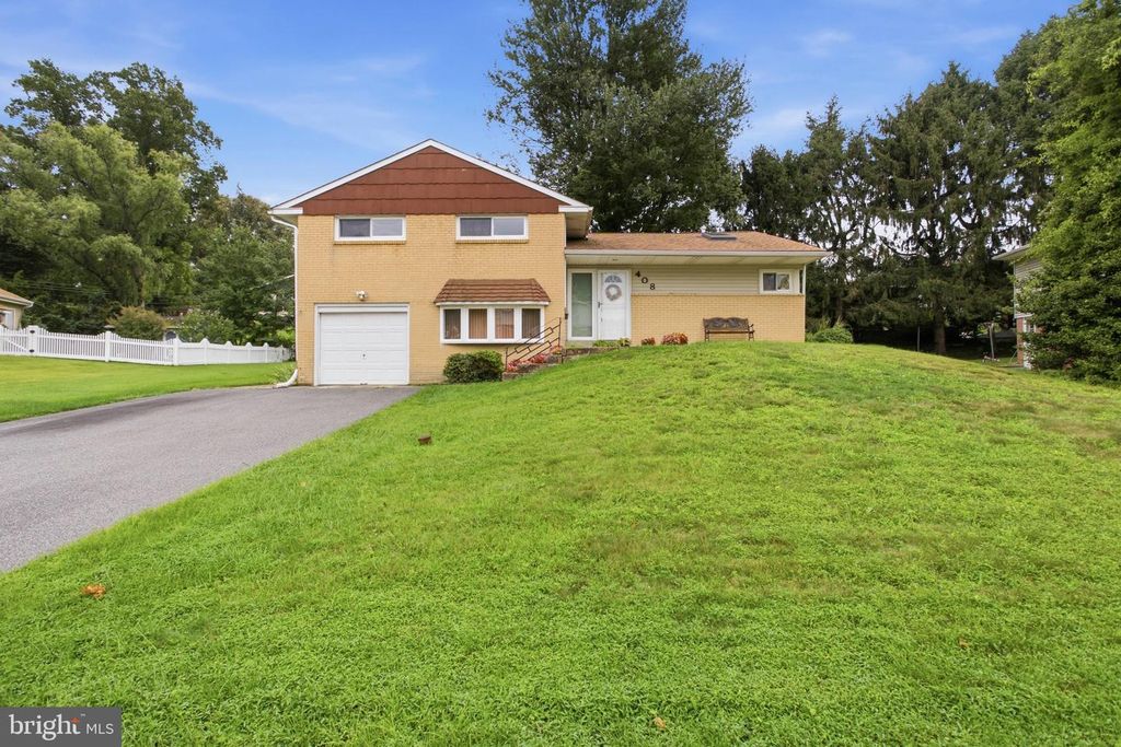 408 FOSTER DR, SPRINGFIELD, PA 19064 — exterior
