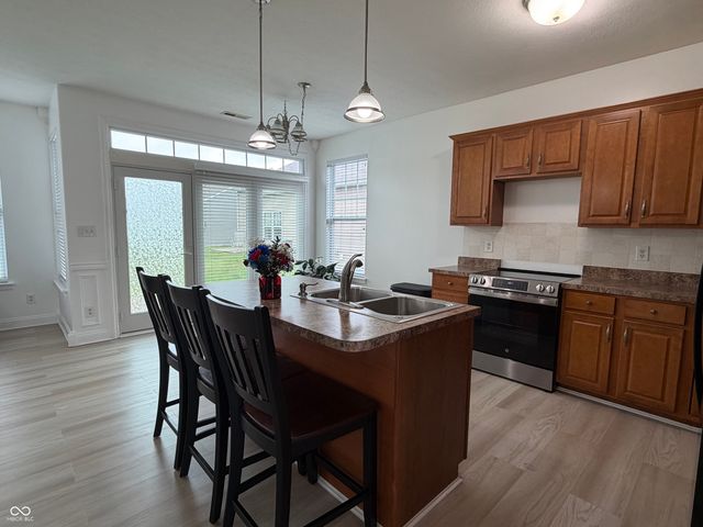 1016 Mount Olive Road, Whiteland, IN 46184