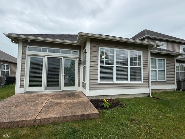 1016 Mount Olive Road, Whiteland, IN 46184