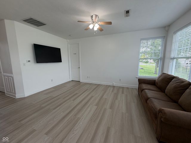 1016 Mount Olive Road, Whiteland, IN 46184