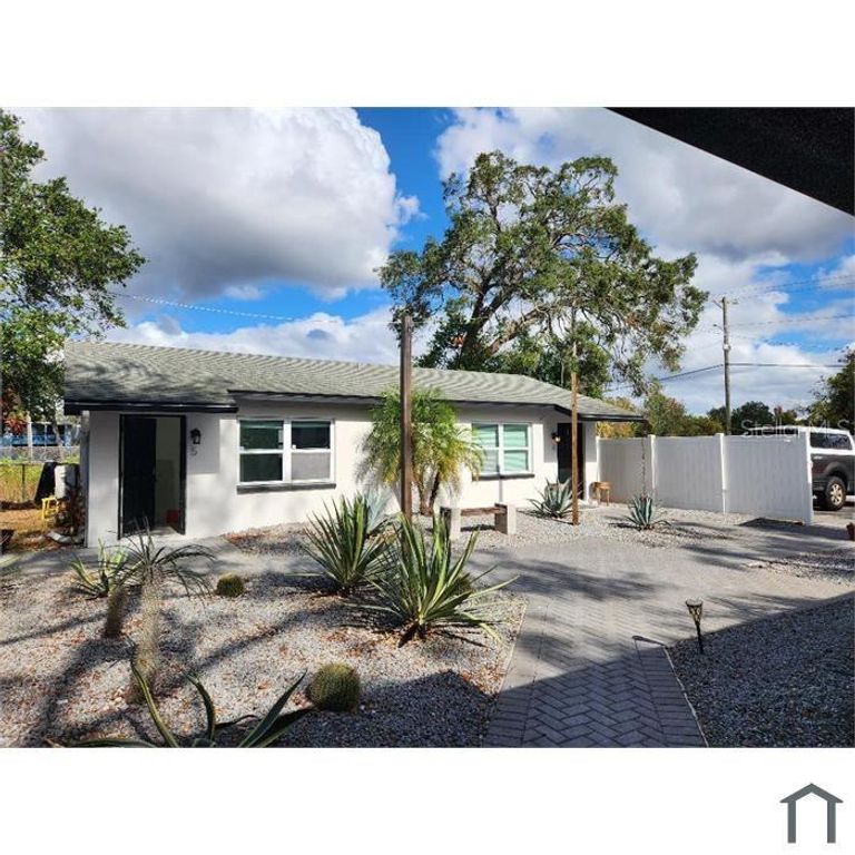 11740 N 17TH STREET 1, Tampa, FL 33612