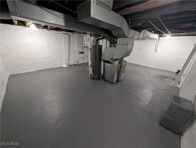 807 Woodland Avenue, Elyria, OH 44035