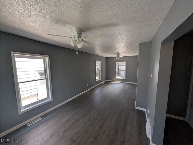 807 Woodland Avenue, Elyria, OH 44035