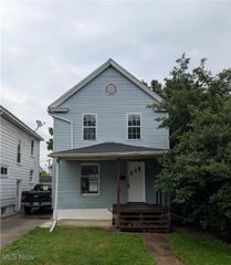 807 Woodland Avenue, Elyria, OH 44035