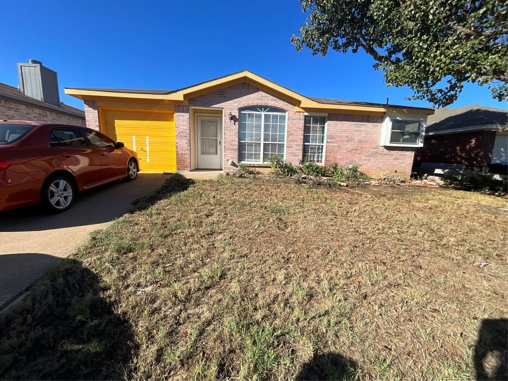 2508 Stagecoach Street, Fort Worth, TX 76133