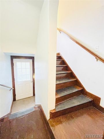 39 Elgas Street, Buffalo, NY 14207