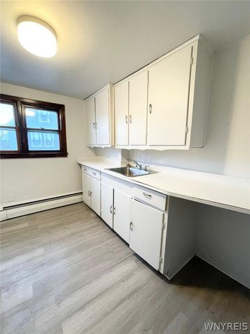 39 Elgas Street, Buffalo, NY 14207