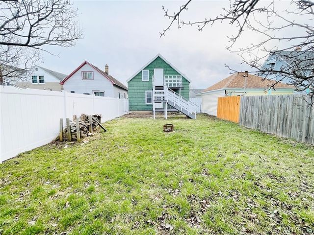 39 Elgas Street, Buffalo, NY 14207