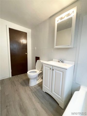 39 Elgas Street, Buffalo, NY 14207