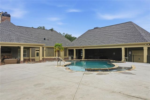 163 Hawthorne Ridge Circle, Dallas, GA 30132