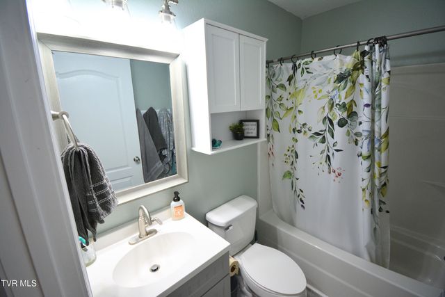 144 Maple Crest, Greeneville, TN 37743