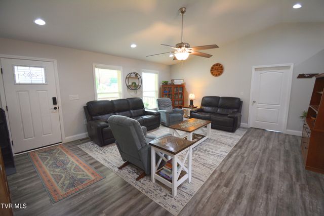 144 Maple Crest, Greeneville, TN 37743