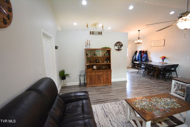 144 Maple Crest, Greeneville, TN 37743