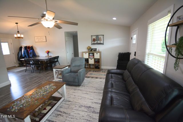 144 Maple Crest, Greeneville, TN 37743