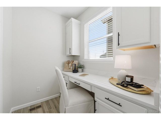 5783 S Fultondale Ct, Aurora, CO 80016