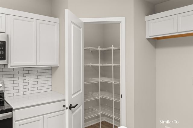 1200 Featherstone Avenue NE, Bondurant, IA 50035