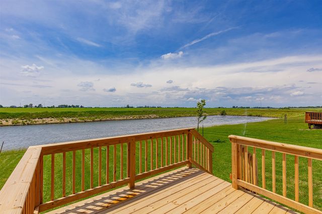 1200 Featherstone Avenue NE, Bondurant, IA 50035
