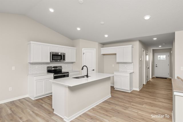 1200 Featherstone Avenue NE, Bondurant, IA 50035