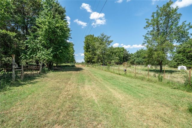 Hunton Lane, Lincoln, AR 72744