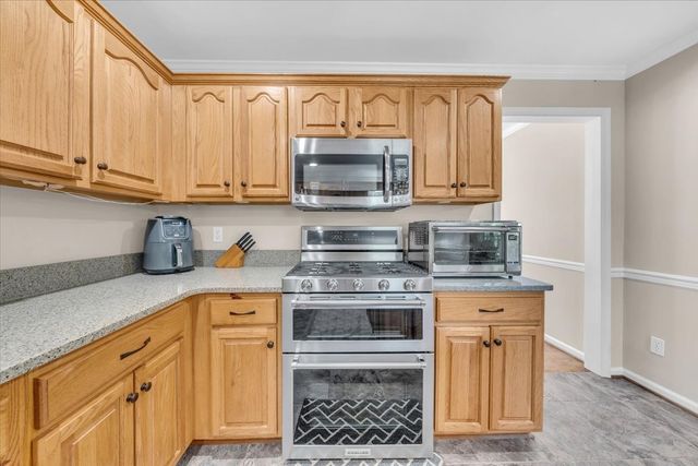 141 W Laurel Ave, Mcminnville, TN 37110