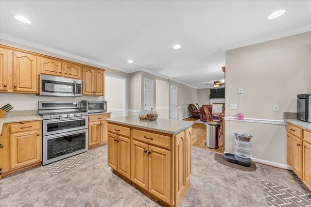 141 W Laurel Ave, Mcminnville, TN 37110