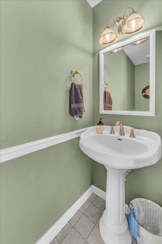 141 W Laurel Ave, Mcminnville, TN 37110