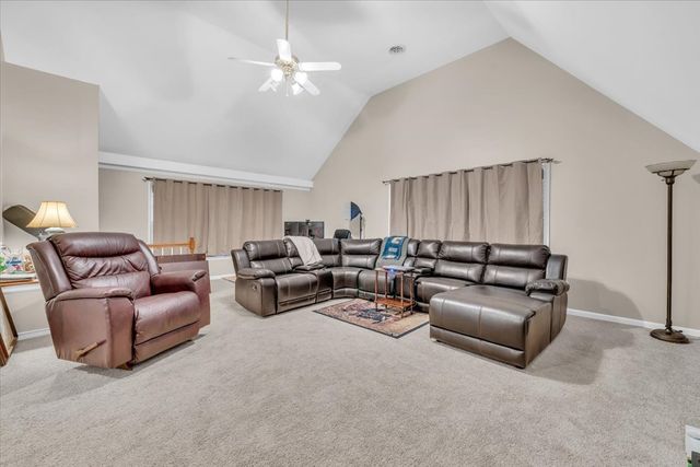 141 W Laurel Ave, Mcminnville, TN 37110