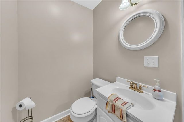 141 W Laurel Ave, Mcminnville, TN 37110