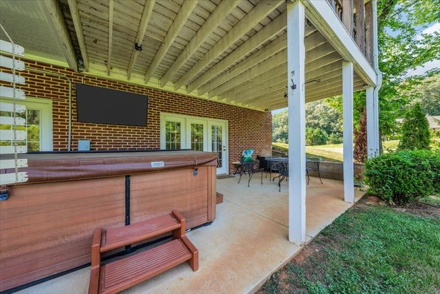 141 W Laurel Ave, Mcminnville, TN 37110