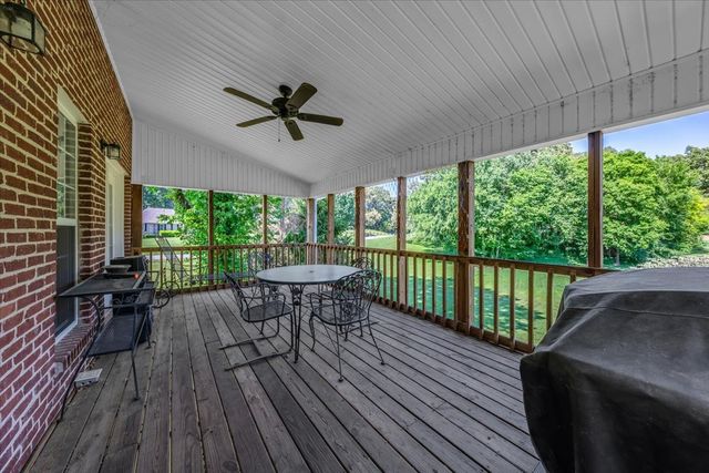 141 W Laurel Ave, Mcminnville, TN 37110