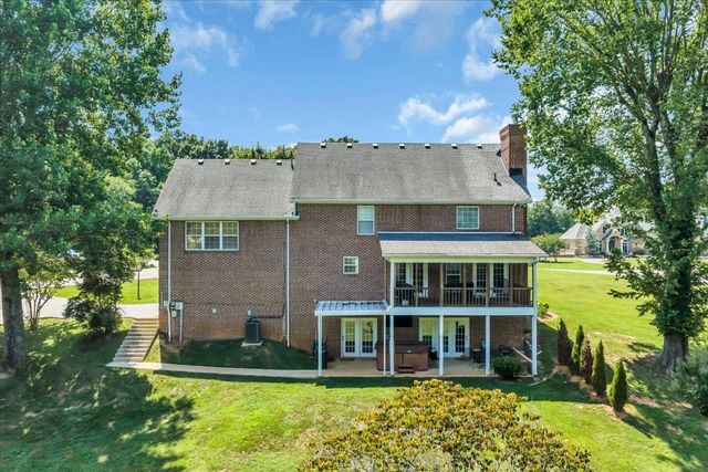 141 W Laurel Ave, Mcminnville, TN 37110