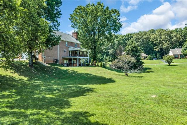 141 W Laurel Ave, Mcminnville, TN 37110
