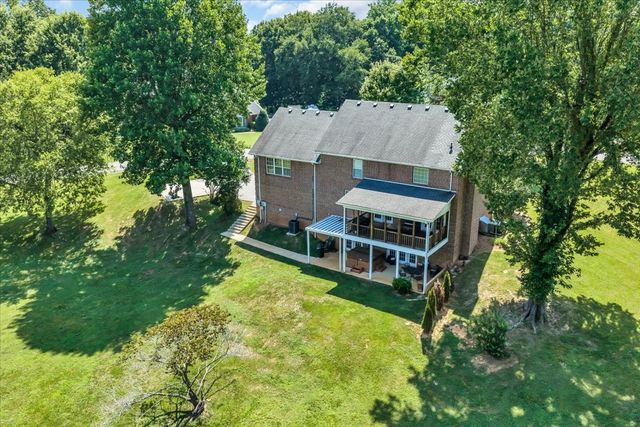 141 W Laurel Ave, Mcminnville, TN 37110