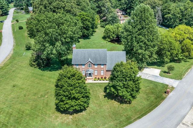 141 W Laurel Ave, Mcminnville, TN 37110