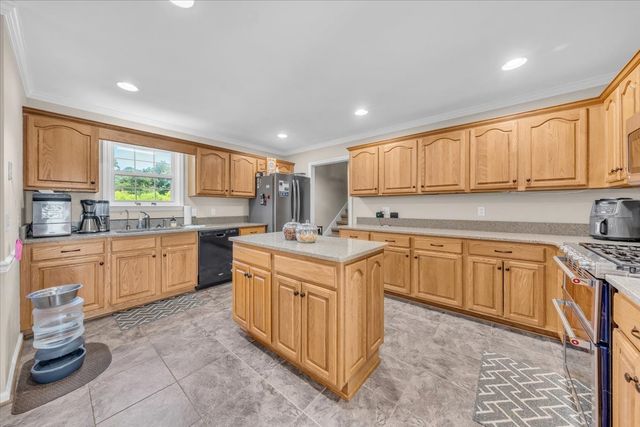 141 W Laurel Ave, Mcminnville, TN 37110