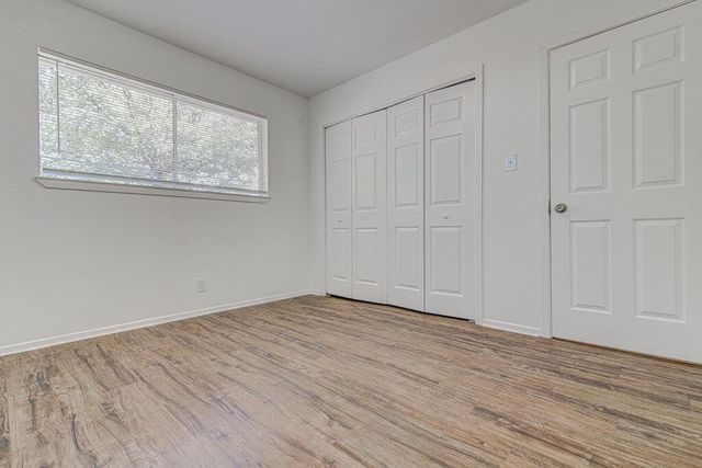5006 Brighton RD B, Austin, TX 78745