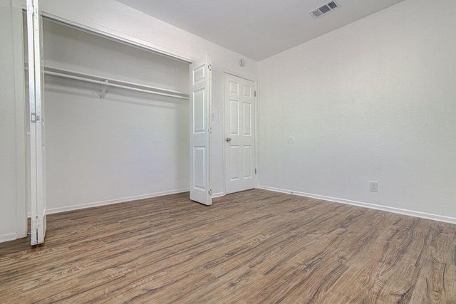 5006 Brighton RD B, Austin, TX 78745