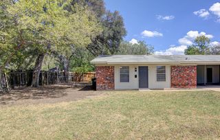 5006 Brighton RD B, Austin, TX 78745