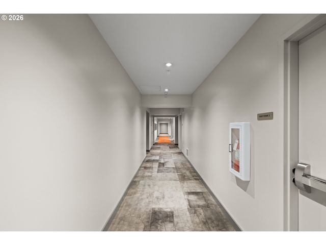 841 S GAINES St 714, Portland, OR 97239