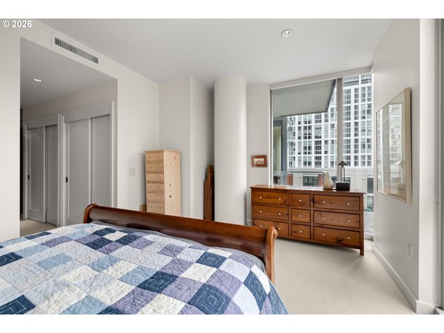 841 S GAINES St 714, Portland, OR 97239