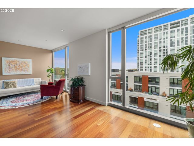 841 S GAINES St 714, Portland, OR 97239