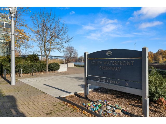 841 S GAINES St 714, Portland, OR 97239