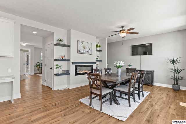 12126 S 209 Avenue, Gretna, NE 68028