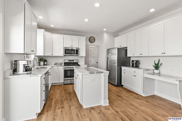 12126 S 209 Avenue, Gretna, NE 68028