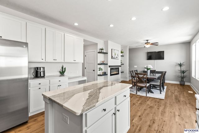 12126 S 209 Avenue, Gretna, NE 68028