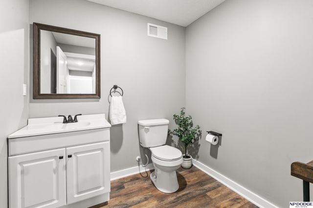 12126 S 209 Avenue, Gretna, NE 68028